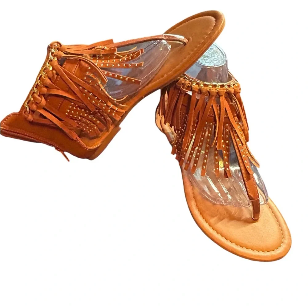 Extreme by Eddie Maro Tasseled Women’s Sandals Size 6‎